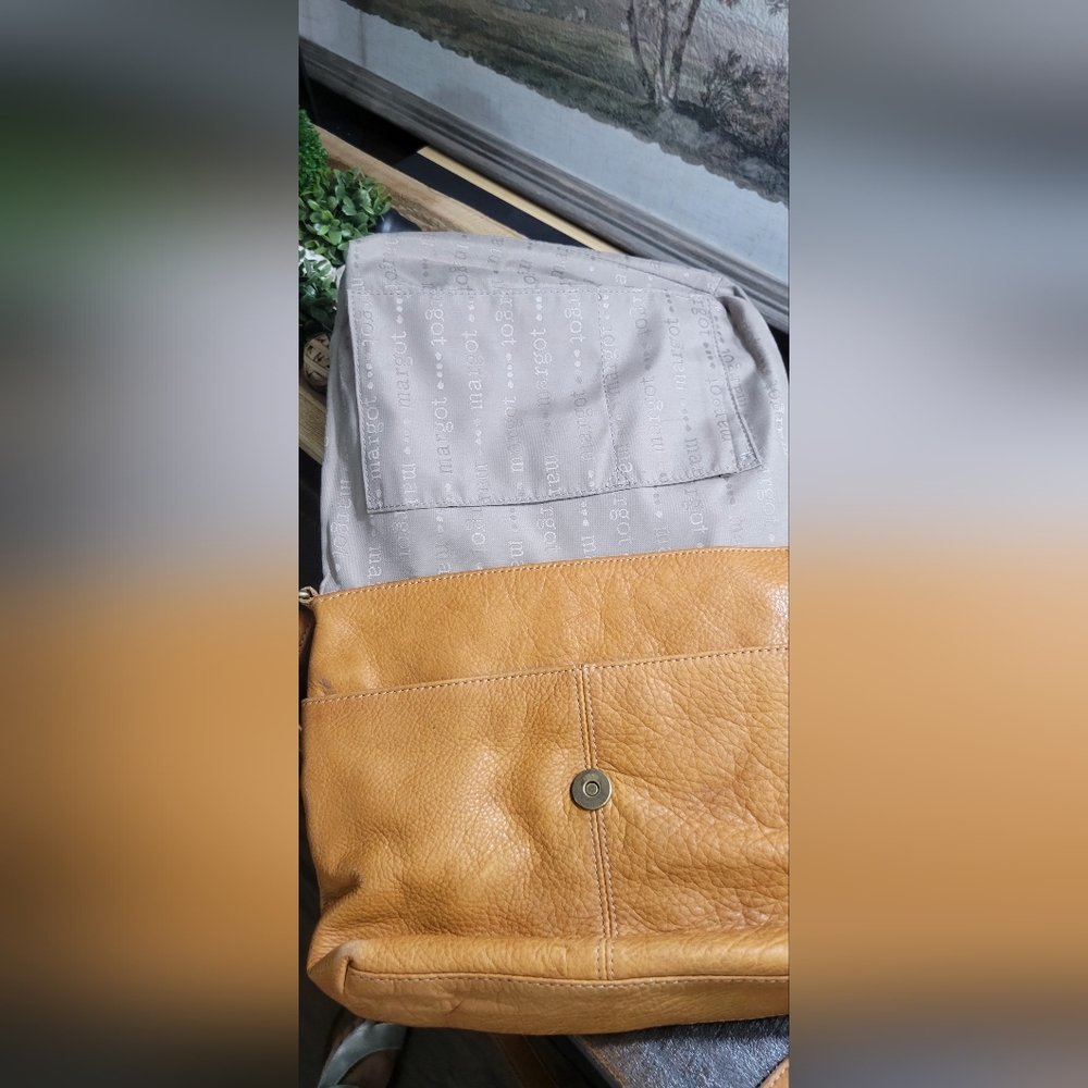 Margot Camel 100% Leather Bag - Picture 13 of 16